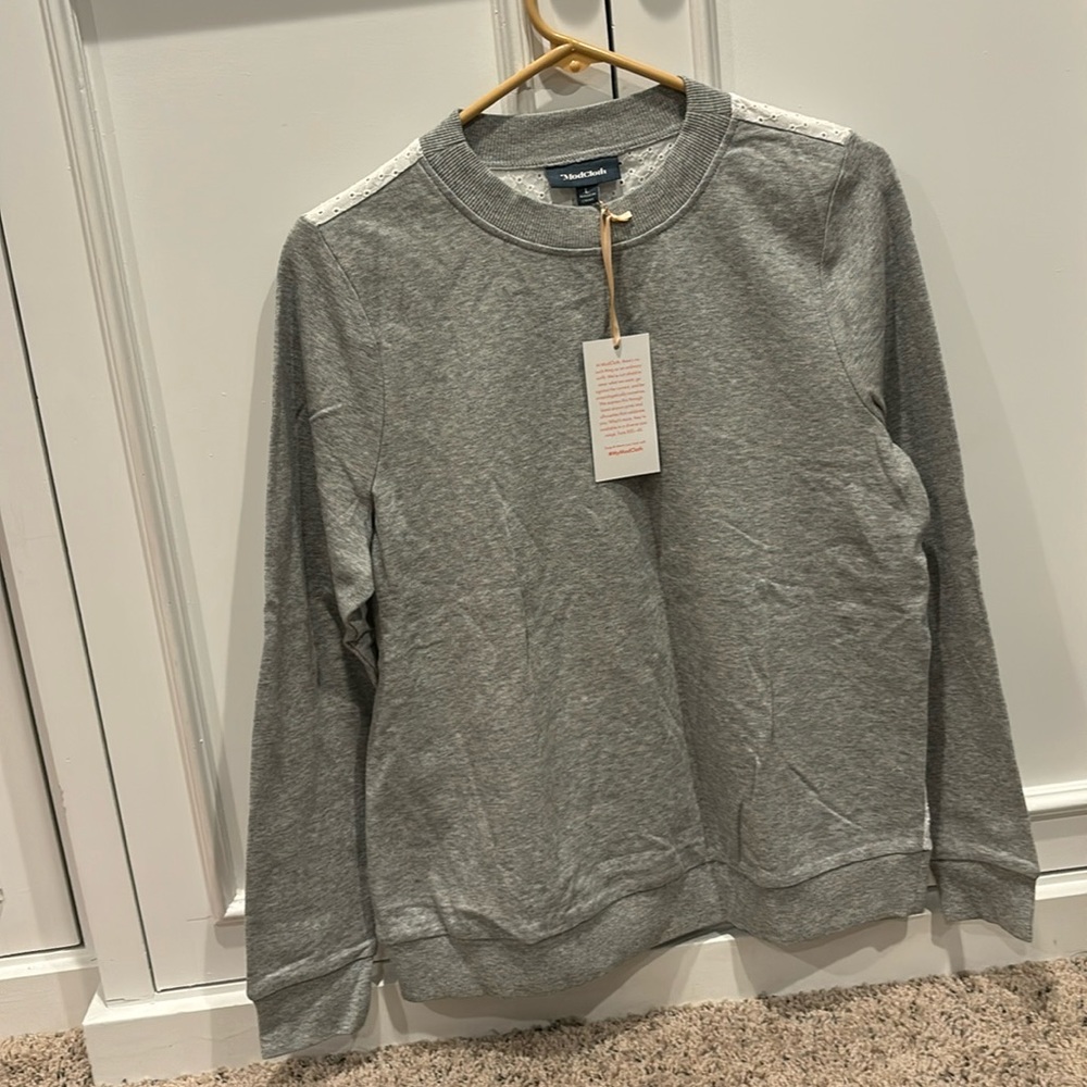 MOD CLOTH. Grey Crewneck. White Patterned Back. L